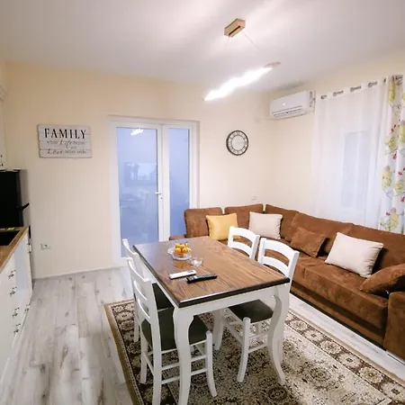Korca Luxury Apartments & Rooms Exterior photo