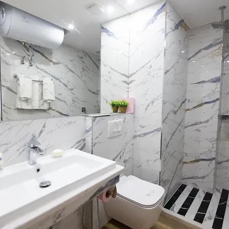 Korca Luxury Apartments & Rooms Exterior photo