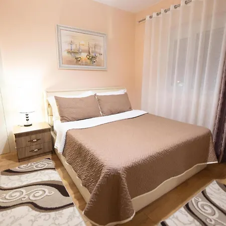Korca Luxury Apartments & Rooms Exterior photo