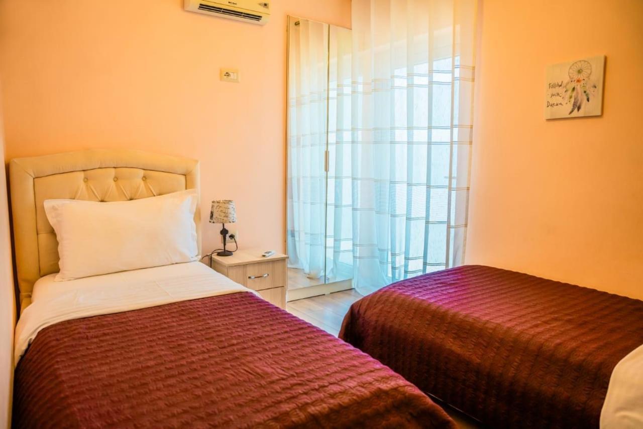 Luxury & * Korce